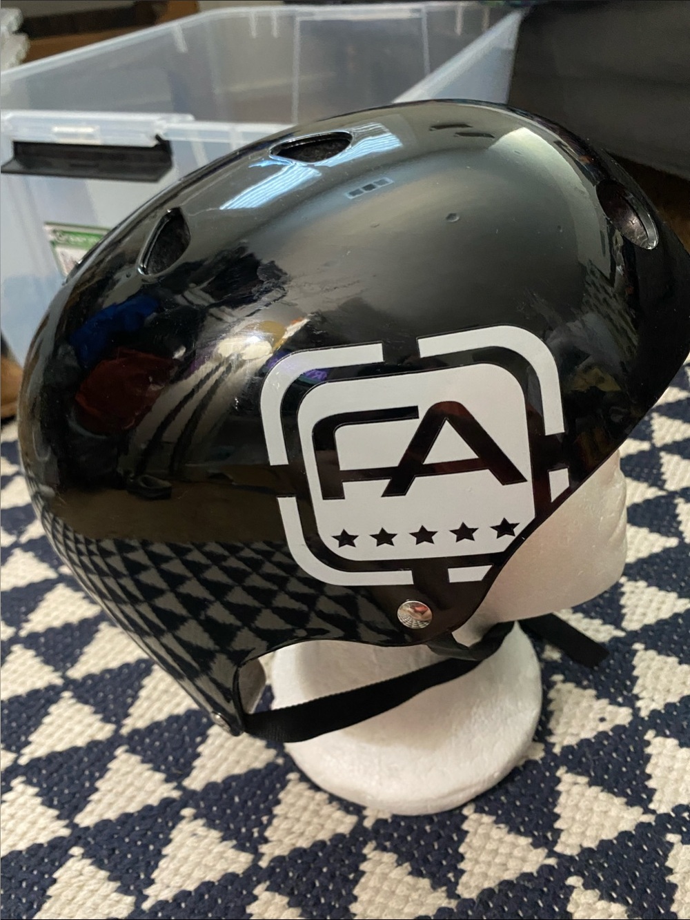 Free Agent Black Gloss BMX Helmet EUC